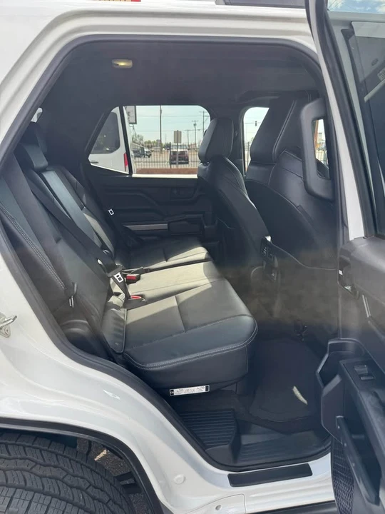 2025 Toyota 4Runner 6th Gen - Image 9 of 17