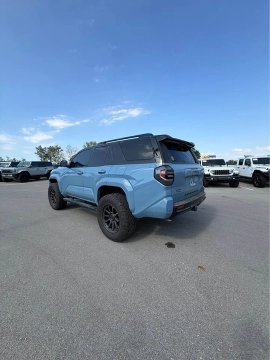 2025 Toyota 4Runner 6th Gen - Image 11 of 18