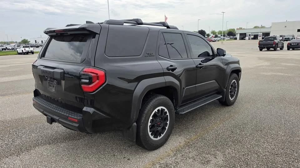 2025 Toyota 4Runner 6th Gen - Image 3 of 19