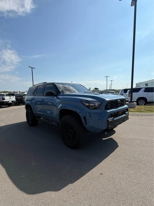 2025 Toyota 4Runner 6th Gen - Image 3 of 18