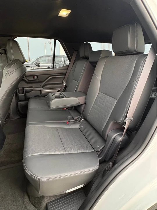 2025 Toyota 4Runner 6th Gen - Image 17 of 20