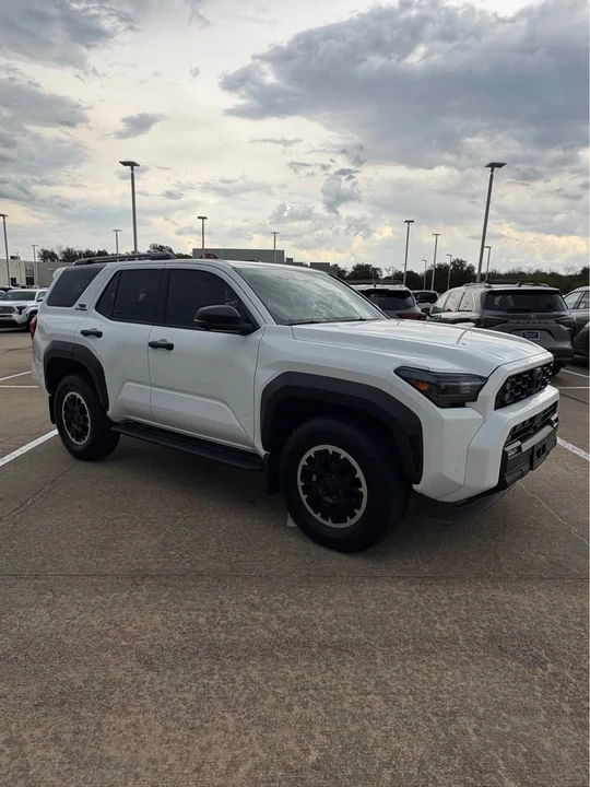 2025 Toyota 4Runner 6th Gen - Image 3 of 20