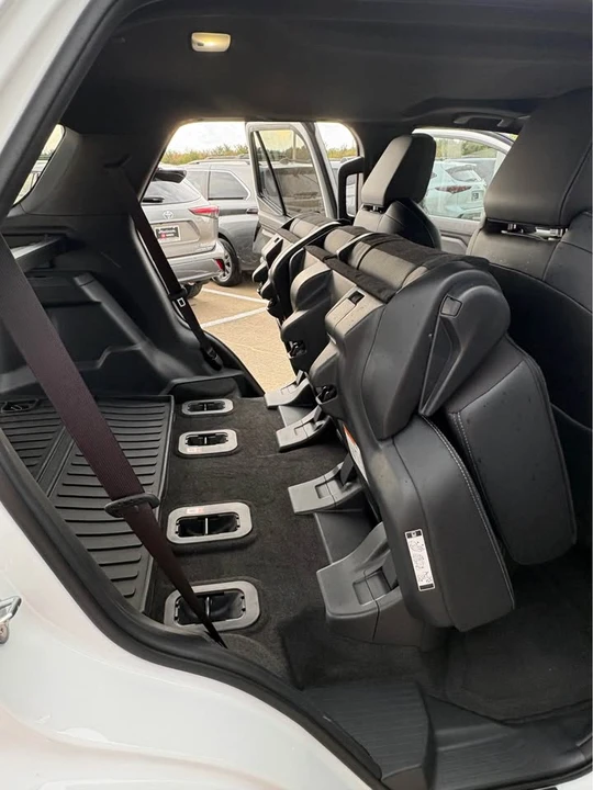 2025 Toyota 4Runner 6th Gen - Image 19 of 20