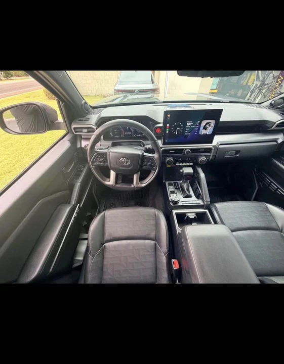 2025 Toyota 4Runner 6th Gen - Image 8 of 9