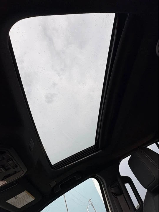 2025 Toyota 4Runner 6th Gen - Image 16 of 20