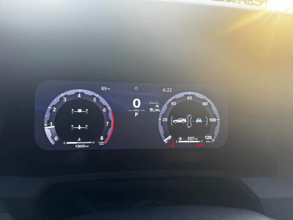 2025 Toyota 4Runner 6th Gen - Image 12 of 13
