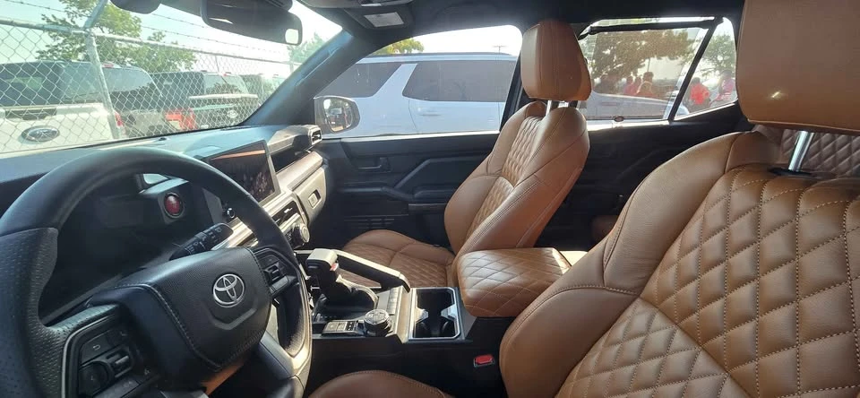 2025 Toyota 4Runner 6th Gen - Image 8 of 10