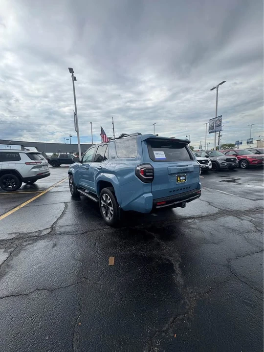 2025 Toyota 4Runner 6th Gen - Image 2 of 2