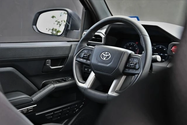 2025 Toyota 4Runner 6th Gen - Image 20 of 21