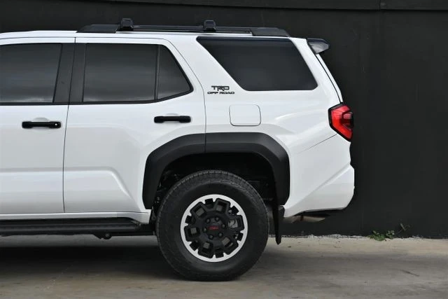 2025 Toyota 4Runner 6th Gen - Image 14 of 21