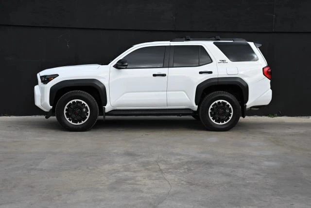 2025 Toyota 4Runner 6th Gen - Image 10 of 21