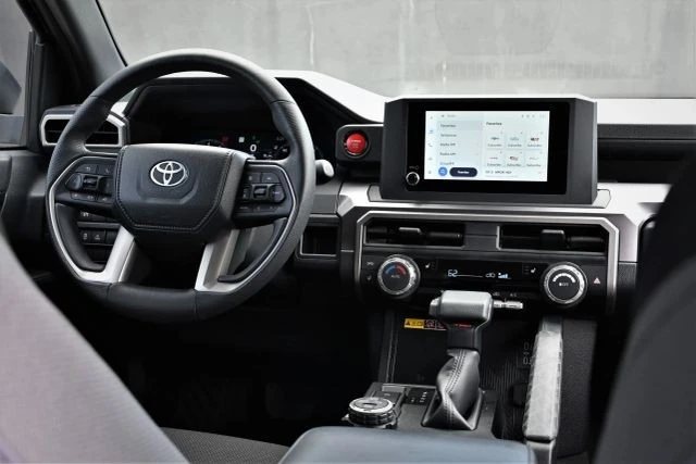 2025 Toyota 4Runner 6th Gen - Image 18 of 21