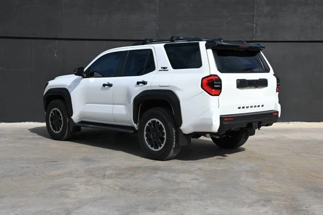 2025 Toyota 4Runner 6th Gen - Image 6 of 21
