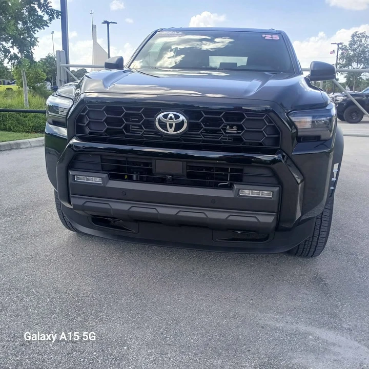 2025 Toyota 4Runner 6th Gen - Image 3 of 12