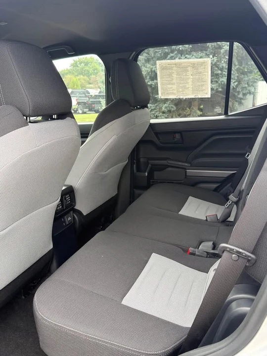 2025 Toyota 4Runner 6th Gen - Image 9 of 9