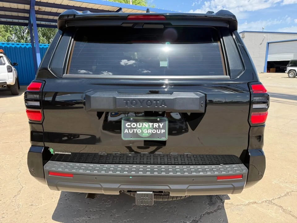 2025 Toyota 4Runner 6th Gen - Image 4 of 16