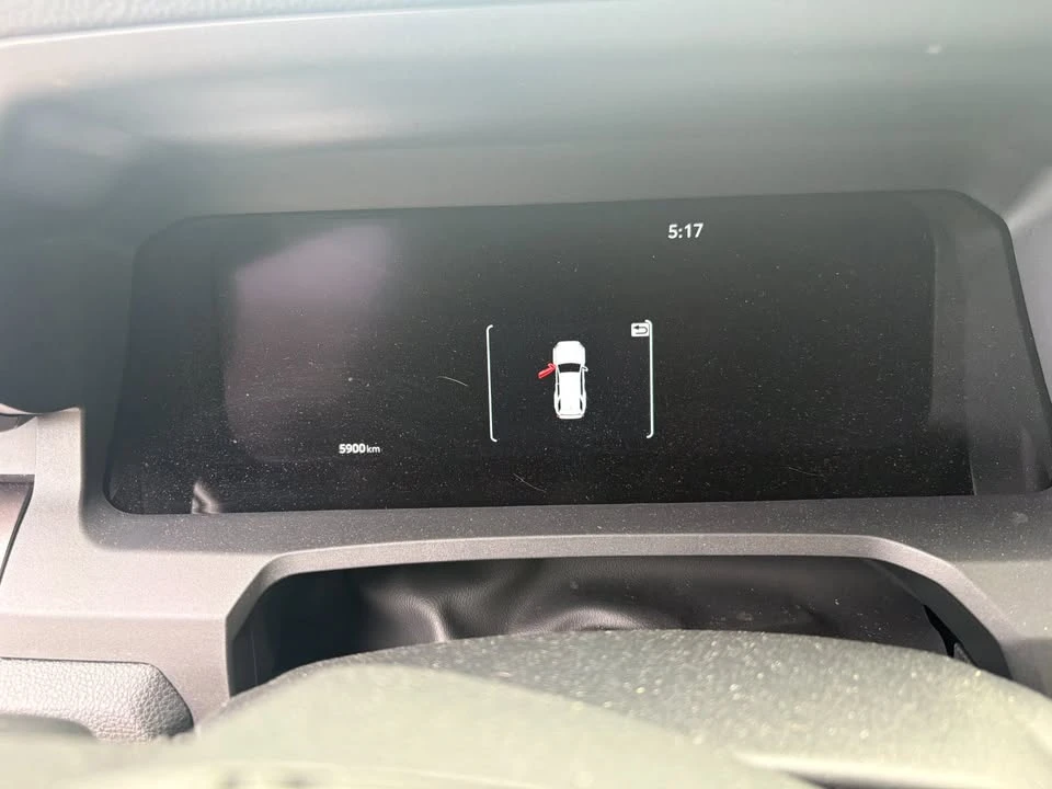 2025 Toyota 4Runner 6th Gen - Image 12 of 16