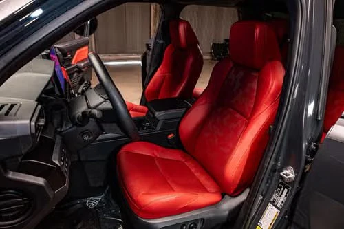 2025 Toyota 4Runner 6th Gen - Image 15 of 18