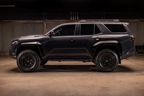 2025 Toyota 4Runner 6th Gen - Image 8 of 18