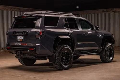 2025 Toyota 4Runner 6th Gen - Image 5 of 18
