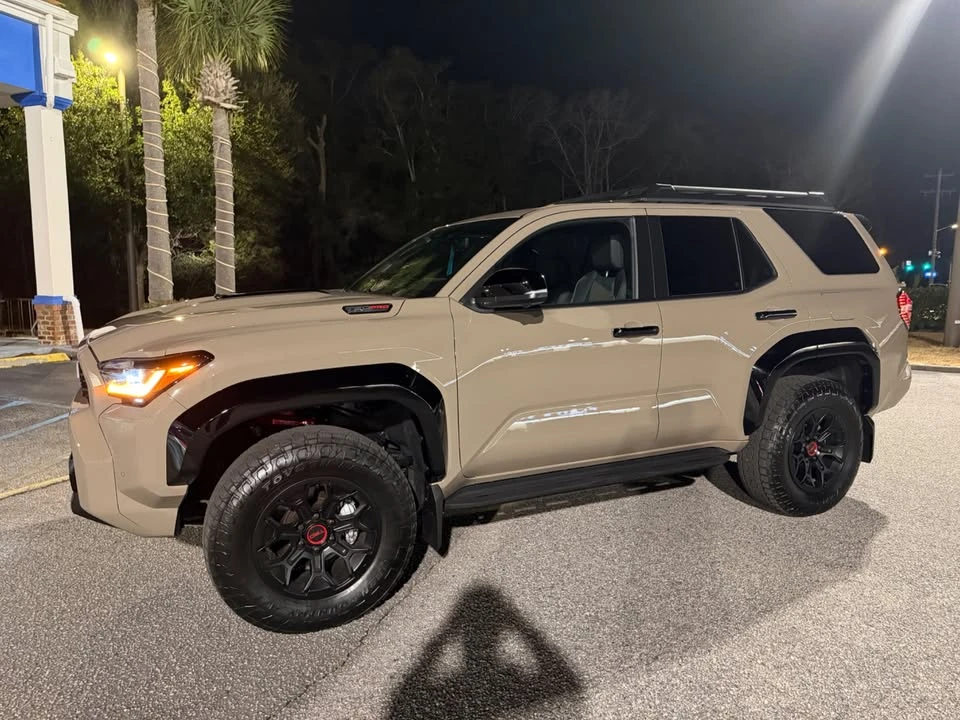 2025 Toyota 4Runner 6th Gen - Image 5 of 11