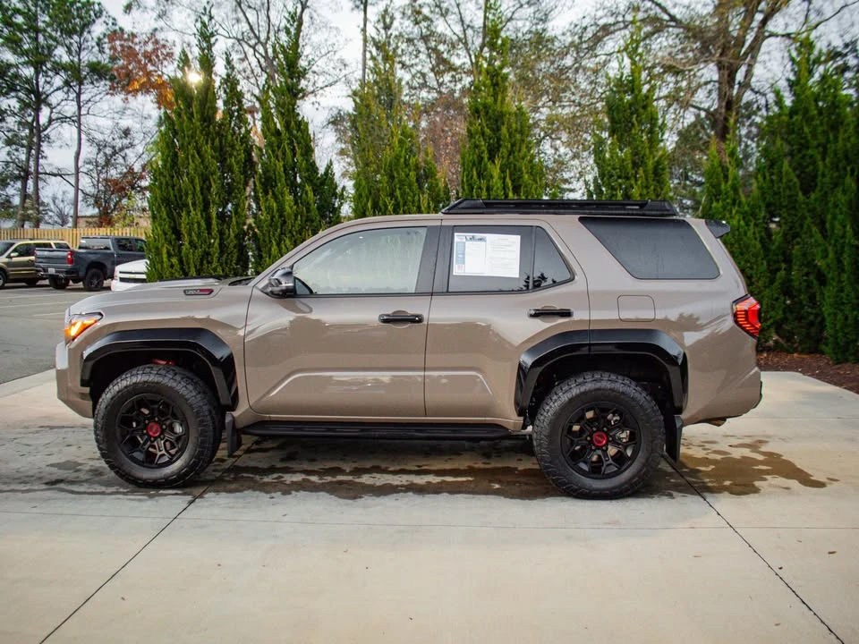2025 Toyota 4Runner 6th Gen - Image 3 of 11