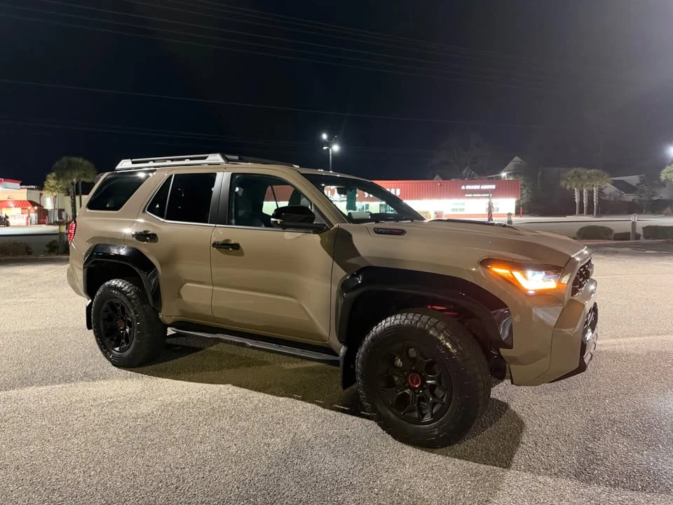 2025 Toyota 4Runner 6th Gen - Image 4 of 11