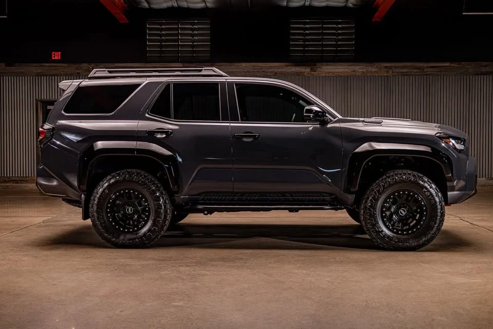 2025 Toyota 4Runner 6th Gen - Image 10 of 15