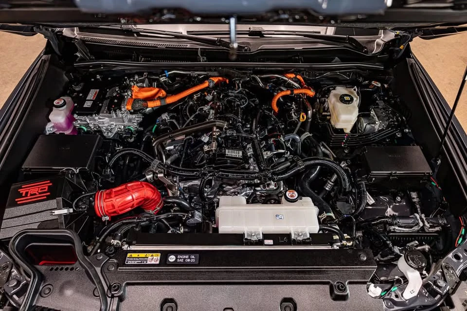 2025 Toyota 4Runner 6th Gen - Image 11 of 15