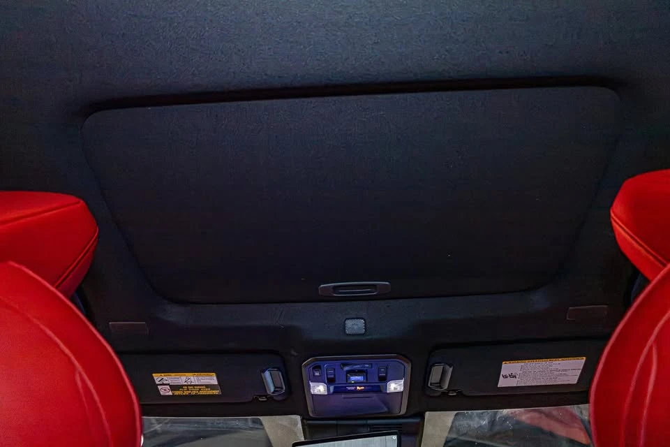 2025 Toyota 4Runner 6th Gen - Image 5 of 15