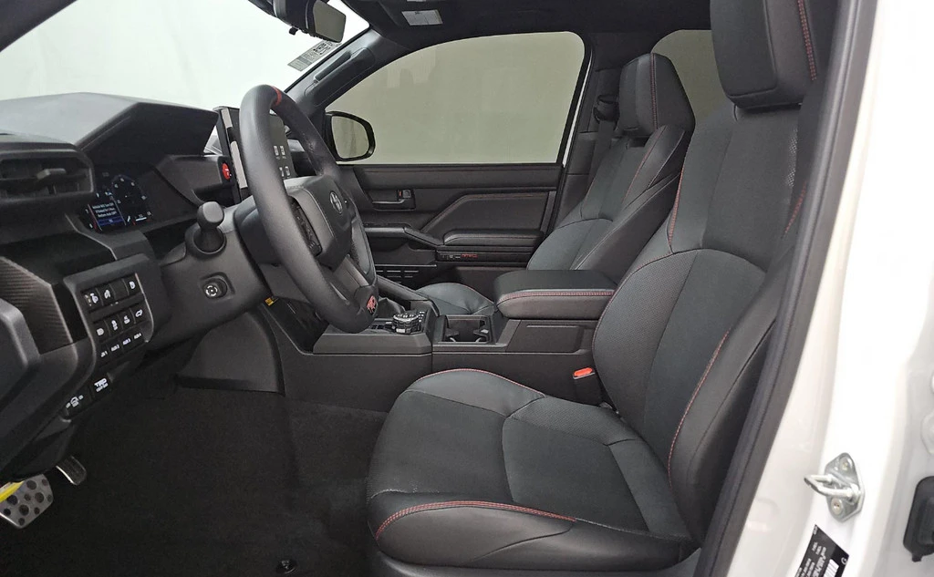 2025 Toyota 4Runner 6th Gen - Image 5 of 21