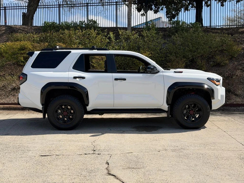2025 Toyota 4Runner 6th Gen - Image 3 of 21