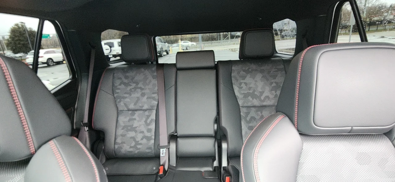 2025 Toyota 4Runner 6th Gen - Image 8 of 21