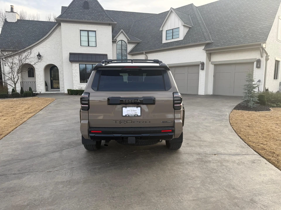 2025 Toyota 4Runner 6th Gen - Image 7 of 31