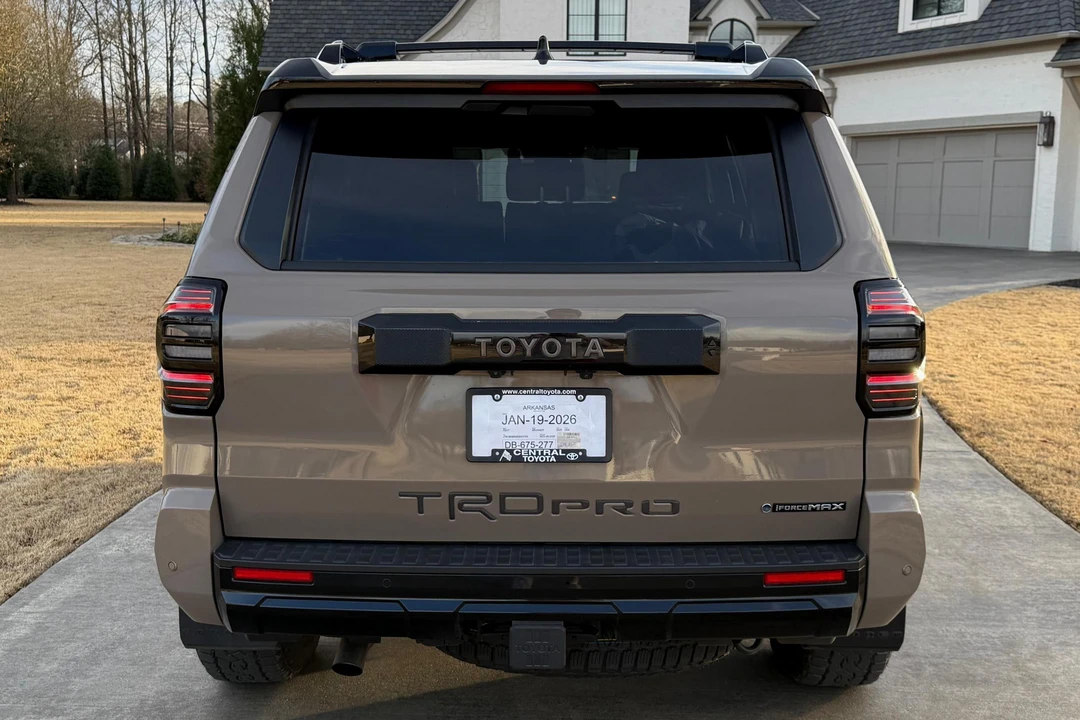 2025 Toyota 4Runner 6th Gen - Image 5 of 31