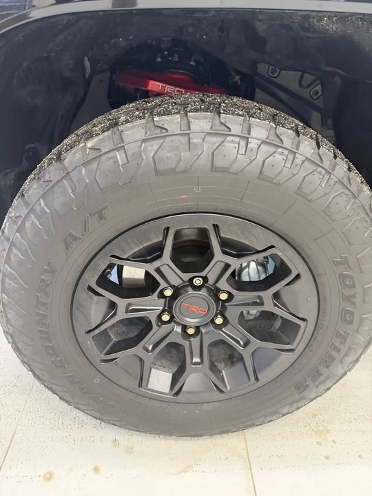2025 Toyota 4Runner 6th Gen - Image 2 of 10