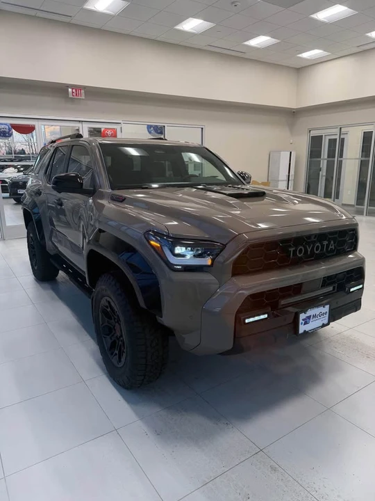 2025 Toyota 4Runner 6th Gen - Image 10 of 10