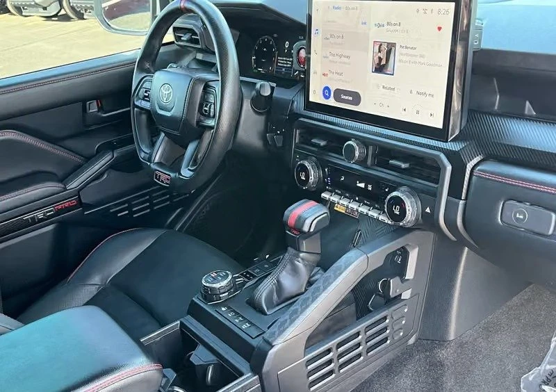 2025 Toyota 4Runner 6th Gen - Image 10 of 17
