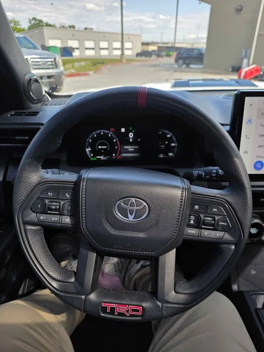 2025 Toyota 4Runner 6th Gen - Image 12 of 14