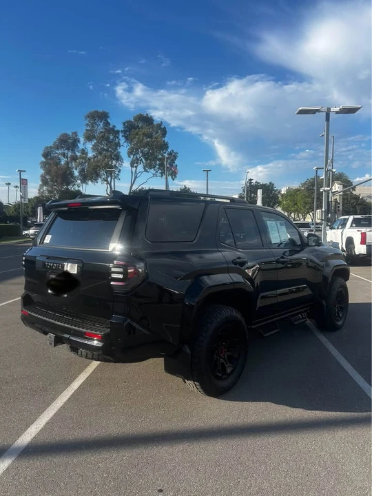 2025 Toyota 4Runner 6th Gen - Image 2 of 8