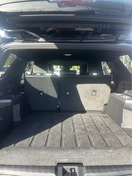 2025 Toyota 4Runner 6th Gen - Image 4 of 8