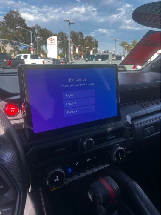 2025 Toyota 4Runner 6th Gen - Image 7 of 8