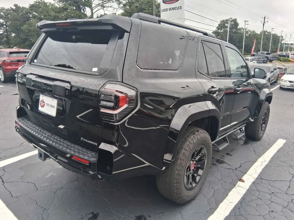 2025 Toyota 4Runner 6th Gen - Image 4 of 9