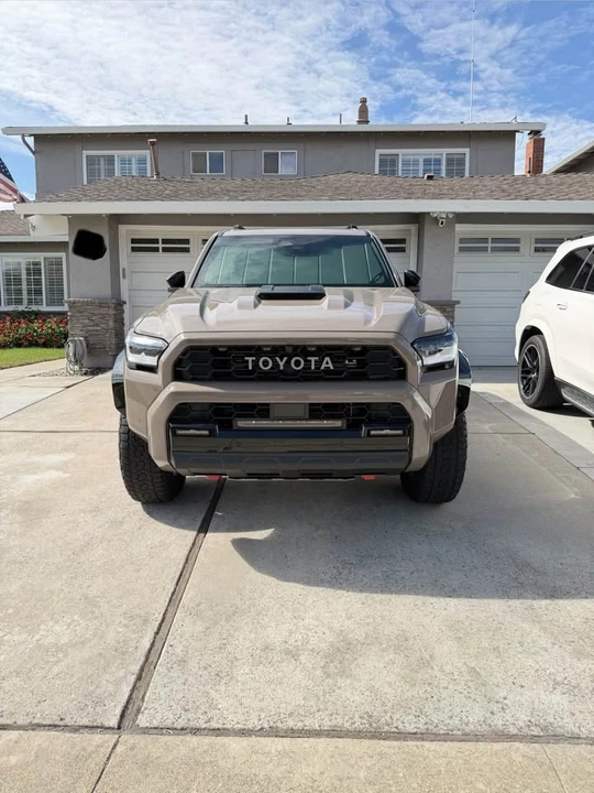2025 Toyota 4Runner 6th Gen - Image 3 of 12