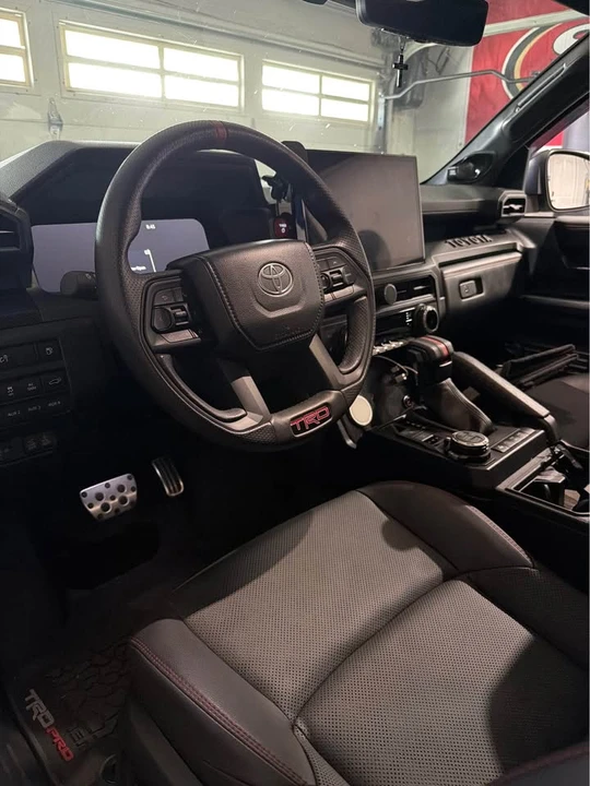 2025 Toyota 4Runner 6th Gen - Image 9 of 12