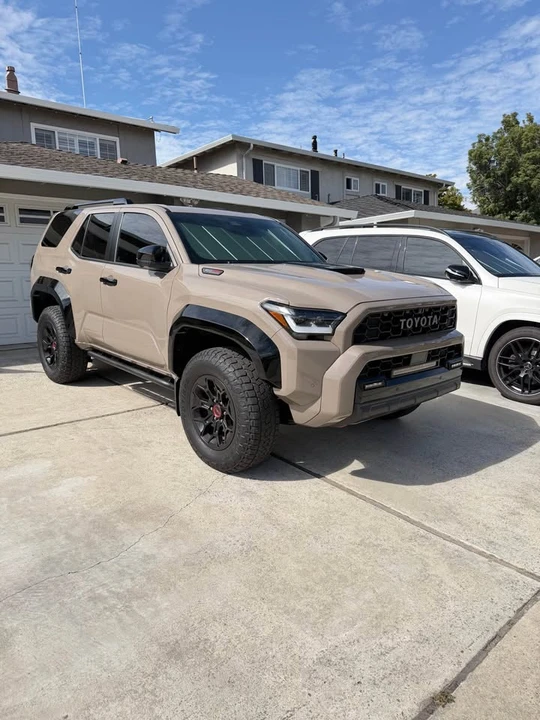 2025 Toyota 4Runner 6th Gen - Image 4 of 12