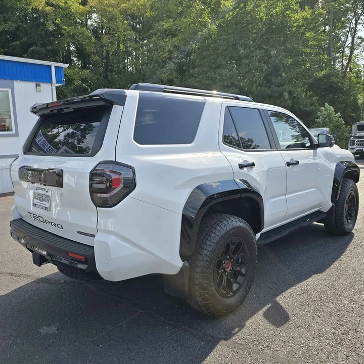 2025 Toyota 4Runner 6th Gen - Image 10 of 10