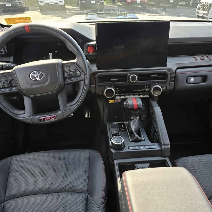 2025 Toyota 4Runner 6th Gen - Image 7 of 10