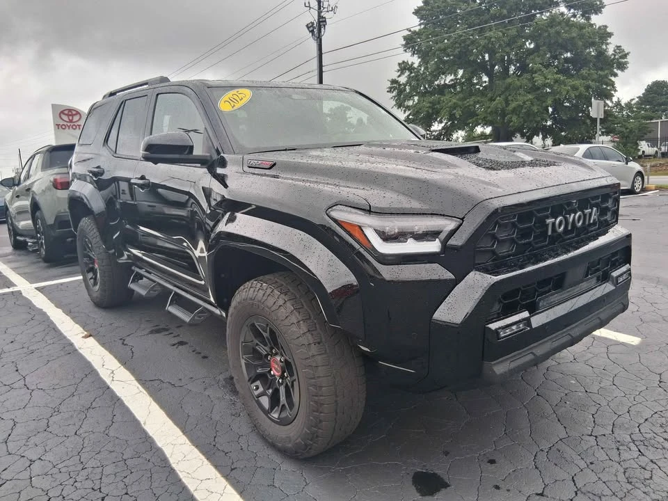 2025 Toyota 4Runner 6th Gen - Image 5 of 9