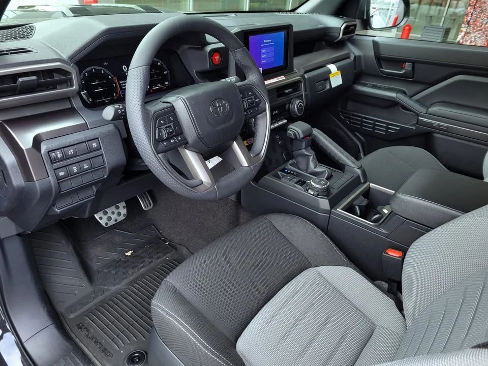 2025 Toyota 4Runner 6th Gen - Image 7 of 12